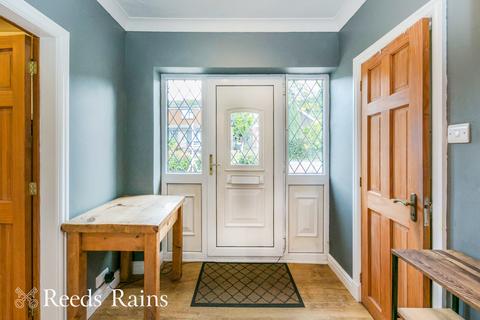 4 bedroom detached house for sale, Roewood Lane, Cheshire SK10