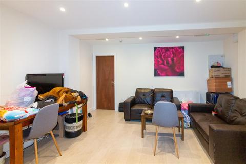 undefined, Royal Park Terrace, Hyde Park, Leeds