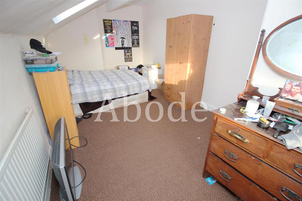 House in Leeds, Headingley Hill, Hyde Park - View 5