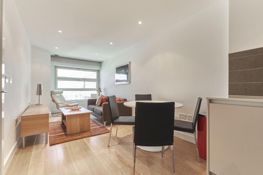 Apartment in London - View 4