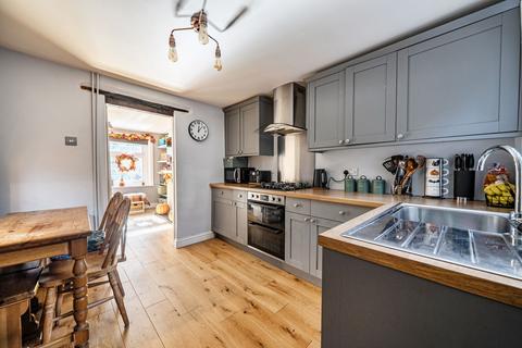 2 bedroom terraced house for sale, Lion Lane, Haslemere, GU27