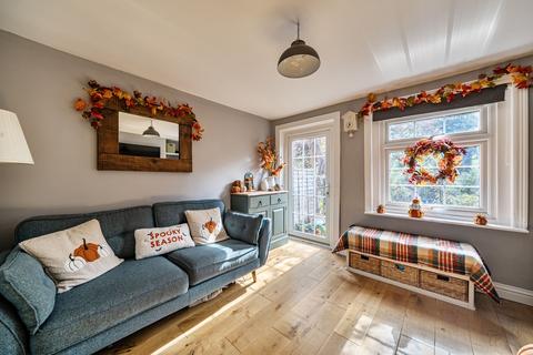 2 bedroom terraced house for sale, Lion Lane, Haslemere, GU27