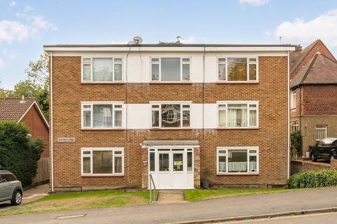 1 bedroom flat to rent, Russell Road, Buckhurst Hill