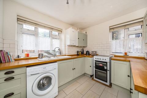 1 bedroom flat to rent, Russell Road, Buckhurst Hill