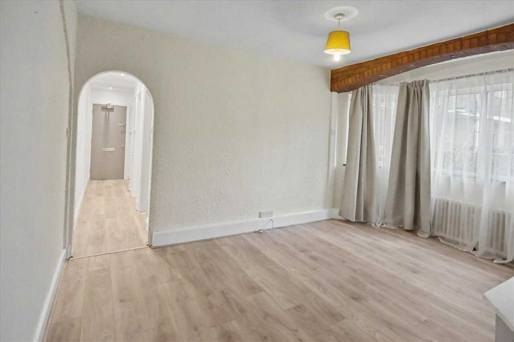Apartment in Chiswick - More