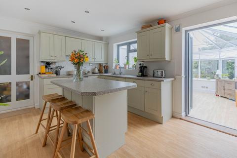 3 bedroom semi-detached house for sale, Niebull Close, Malmesbury, SN16