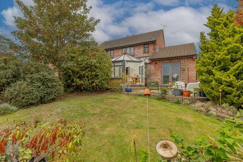 3 bedroom semi-detached house for sale, Niebull Close, Malmesbury, SN16