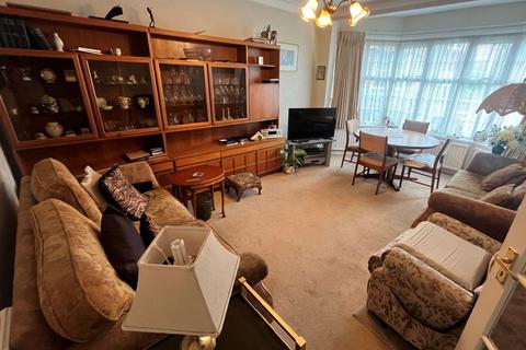 undefined, Oakwood Close, London N14