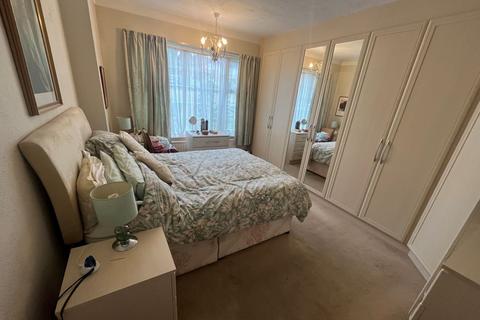 undefined, Oakwood Close, London N14