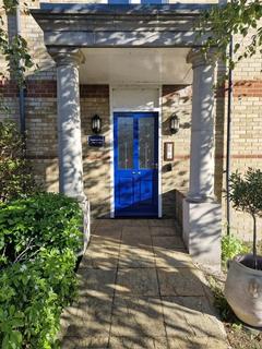 2 bedroom flat to rent, Melcombe Avenue, Weymouth DT4