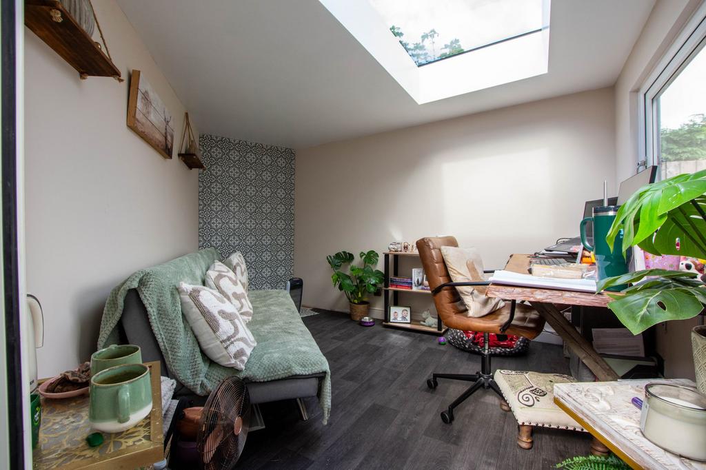 House in Nottingham - View 4