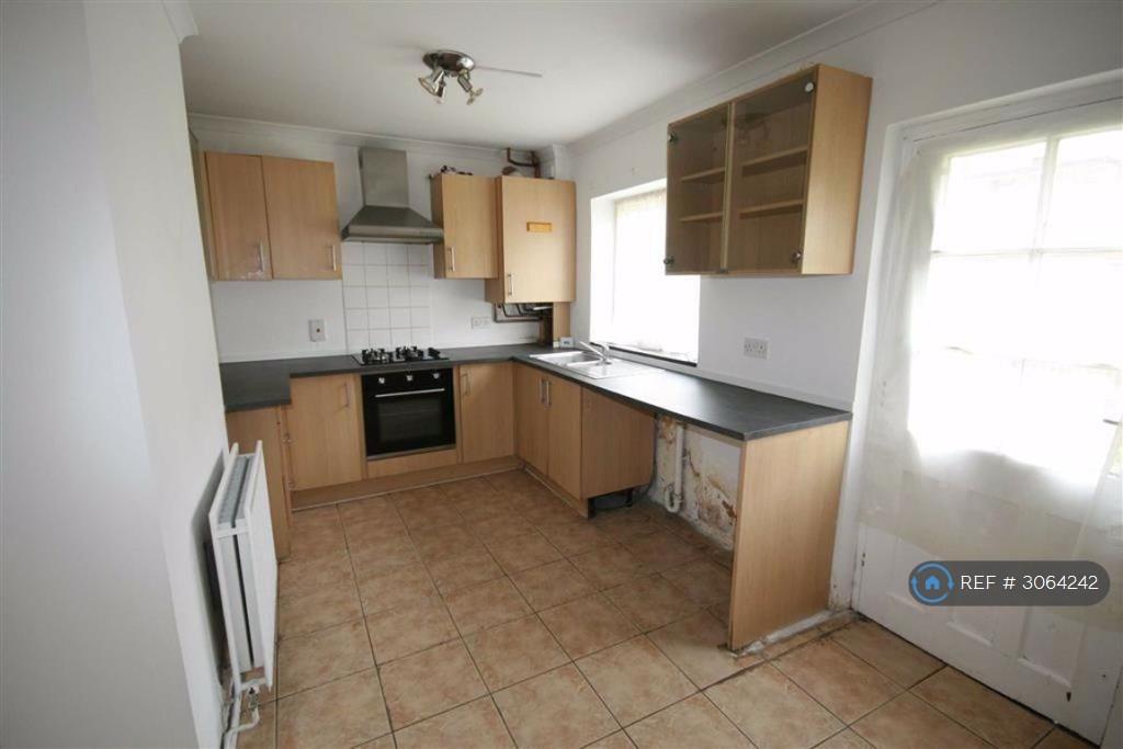House in Droylsden, Manchester - View 4