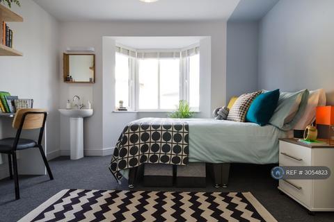 1 bedroom in a house share to rent, Trescobeas Rd, Falmouth, TR11