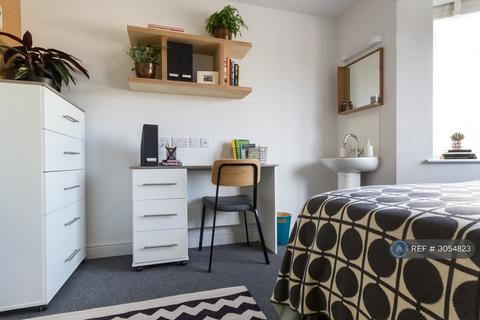 1 bedroom in a house share to rent, Trescobeas Rd, Falmouth, TR11