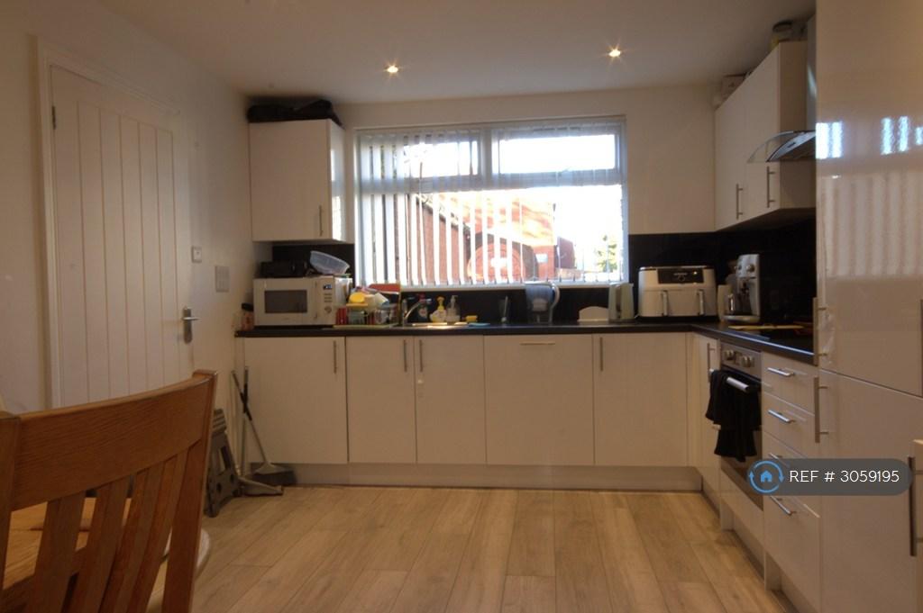 House in London - View 3