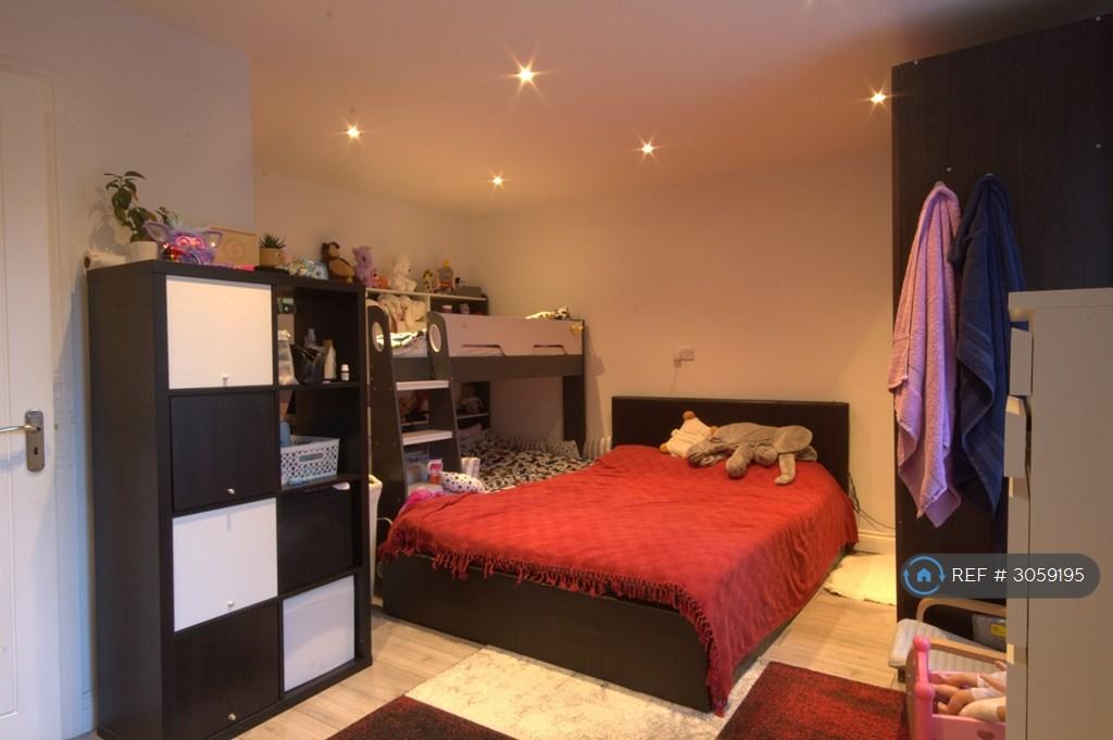 House in London - View 4