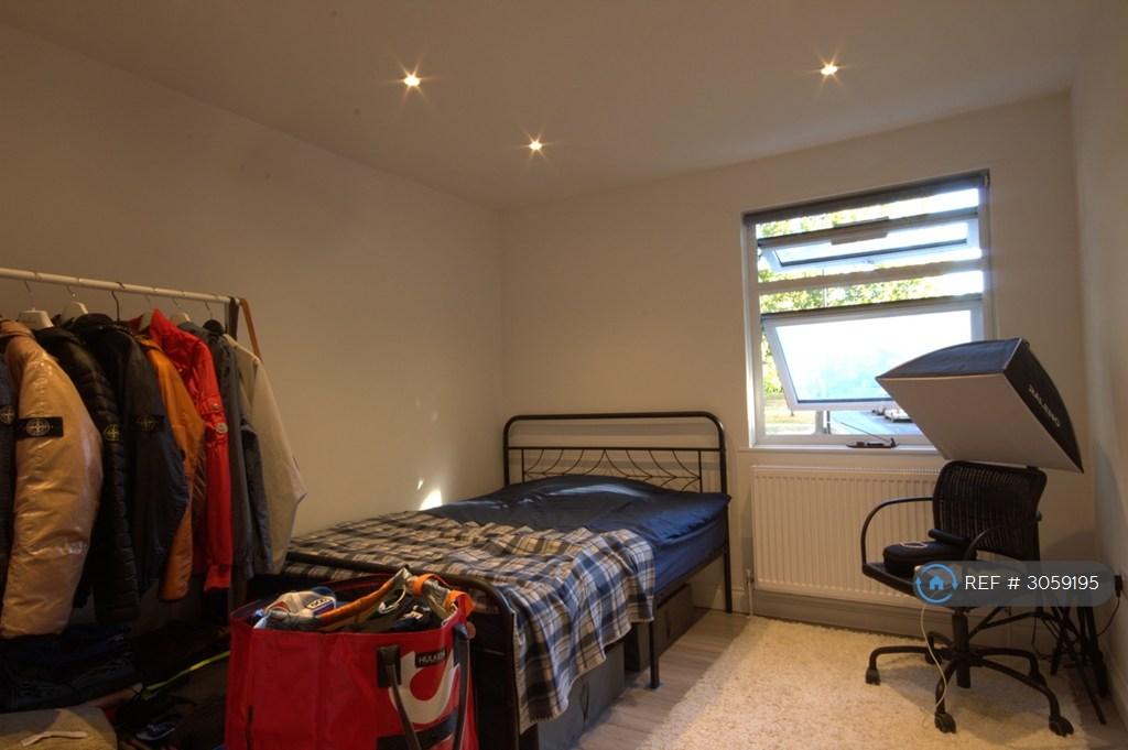 House in London - View 5