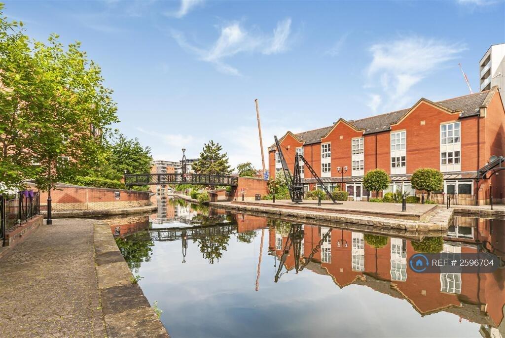 Apartment in Manchester - View 3