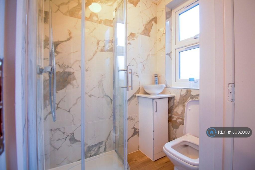 Apartment in London - View 3