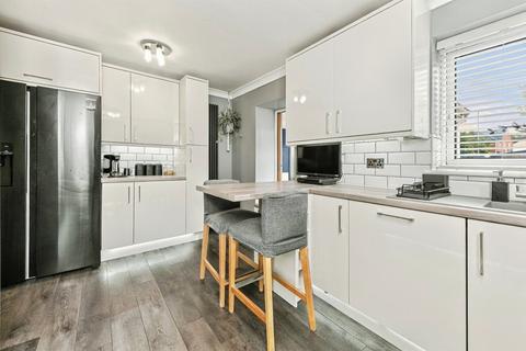 4 bedroom detached house for sale, Scarborough Lane, Tingley, Wakefield