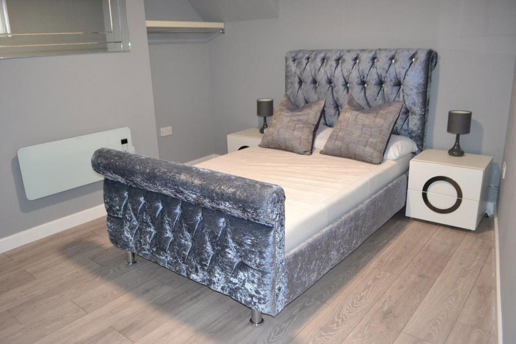 Apartment in Birmingham, Selly Park - More