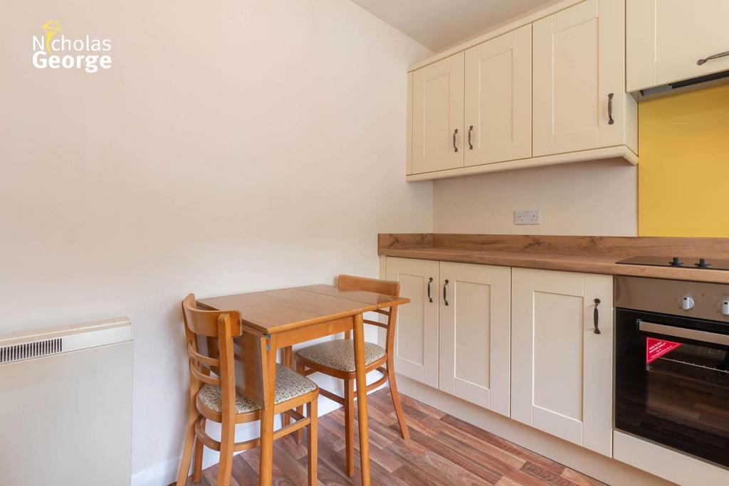 Apartment in Birmingham, West Midlands - View 4