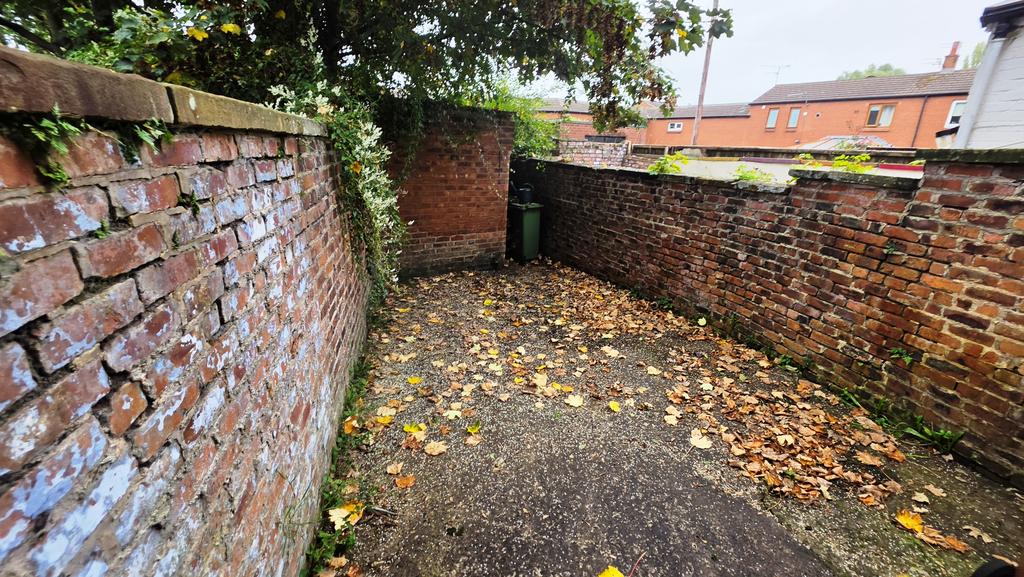 House in Droylsden - View 4