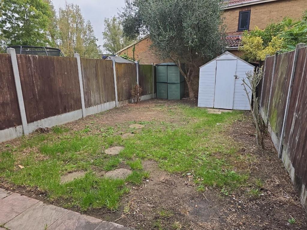 House in BARKING - View 2