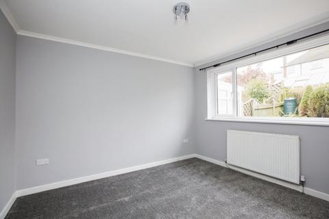 3 bedroom semi-detached house for sale, Sefton Avenue, West Yorkshire HD6