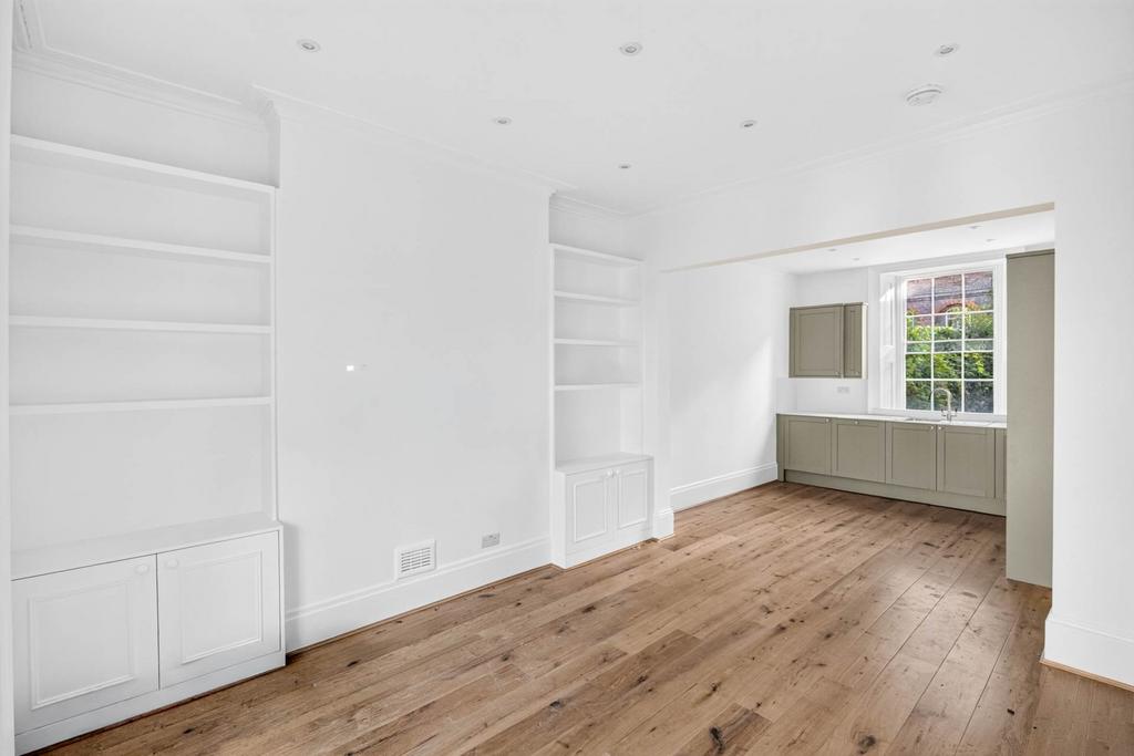 House in London - More