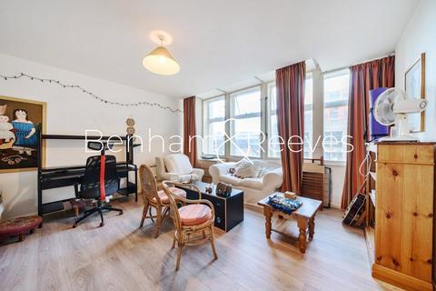 undefined, Newington Causeway, London, SE1