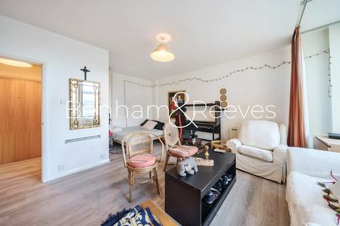 undefined, Newington Causeway, London, SE1