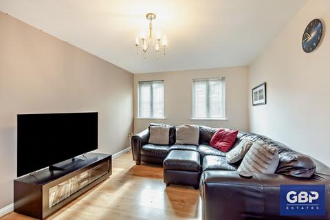1 bedroom flat for sale, Kidman Close, Gidea Park, RM2