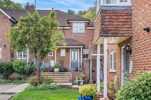 2 bedroom terraced house for sale, Grayswood Mews, Grayswood Road, Grayswood, Haslemere