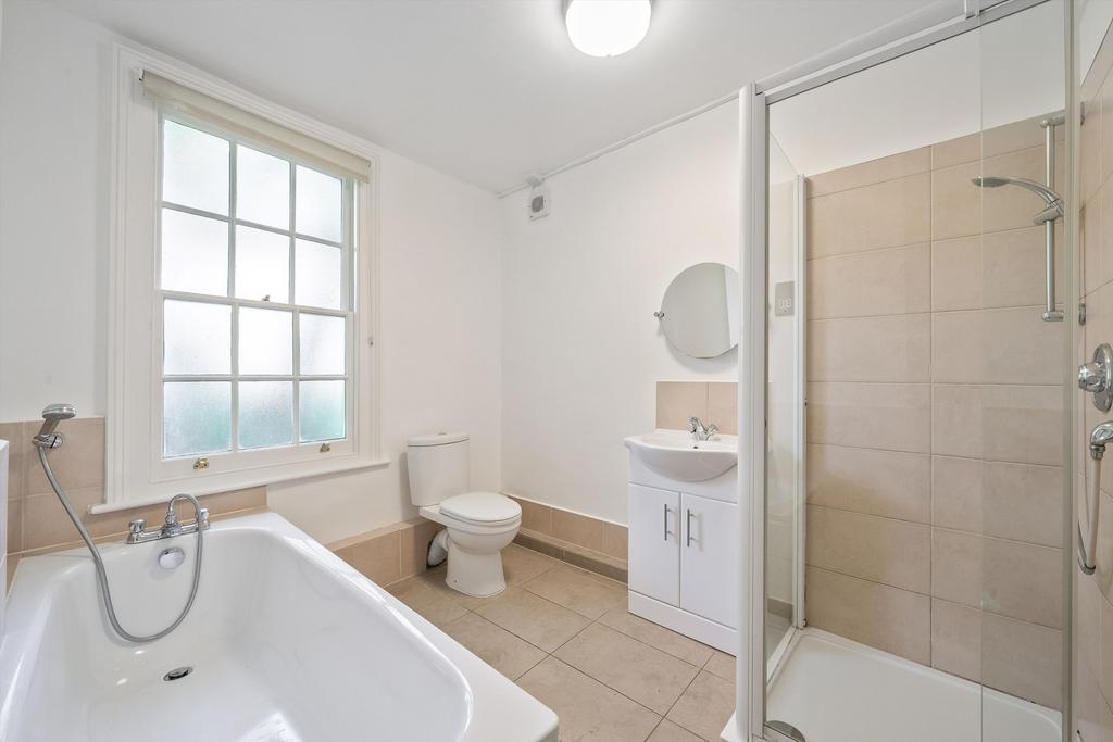 Apartment in London - View 3