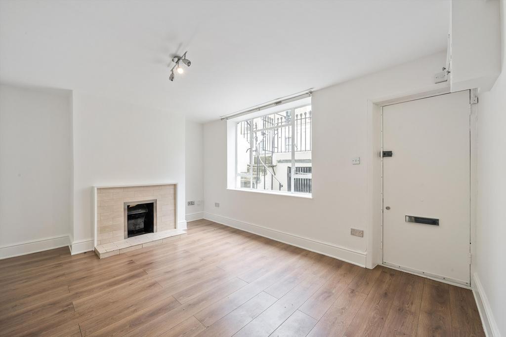 Apartment in London - View 5