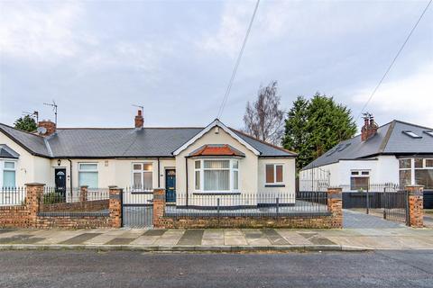 2 bedroom semi-detached bungalow for sale, Rowantree Road, Newcastle upon Tyne NE6
