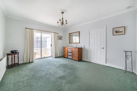2 bedroom semi-detached bungalow for sale, Rowantree Road, Newcastle upon Tyne NE6
