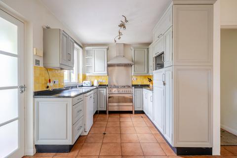 4 bedroom bungalow for sale, The Common, Dunsfold, GU8
