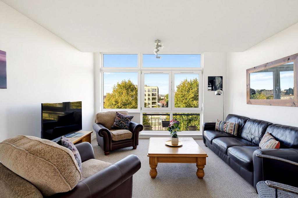 Apartment in Cardiff - View 4