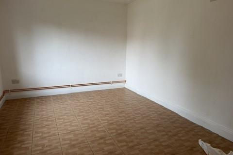 3 bedroom semi-detached house to rent, Stanford Close, Woodford Green