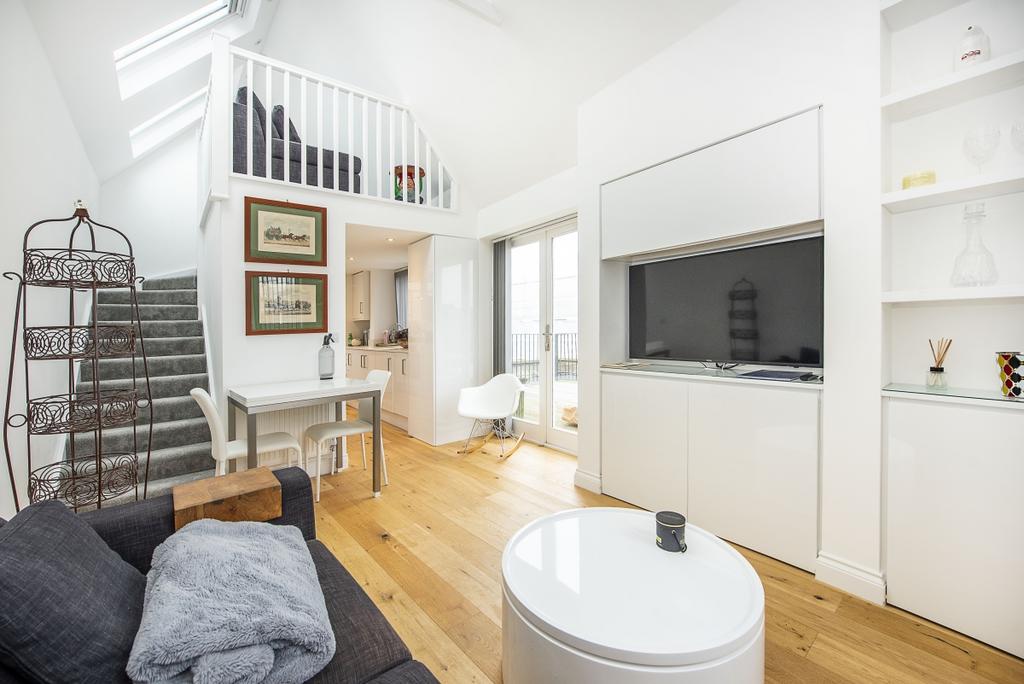 Apartment in London - View 4