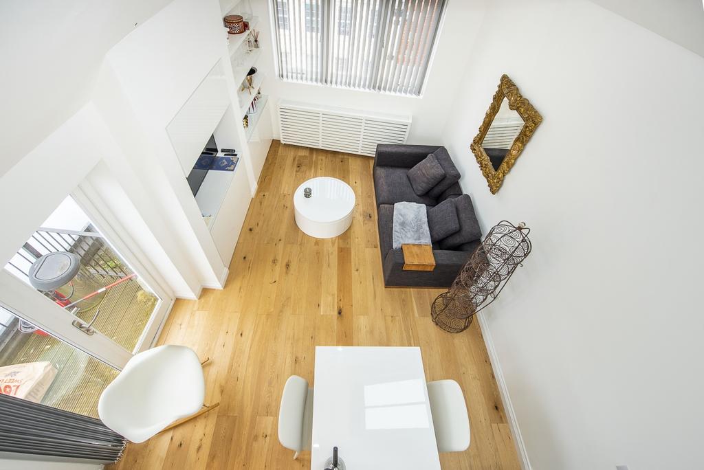 Apartment in London - More