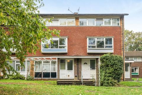 2 bedroom apartment for sale, Grove Avenue, Epsom, Surrey, KT17 4DU