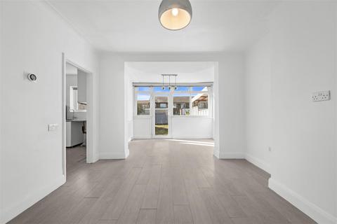 2 bedroom semi-detached bungalow for sale, Boardman Avenue, North Chingford