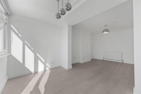 2 bedroom semi-detached bungalow for sale, Boardman Avenue, North Chingford