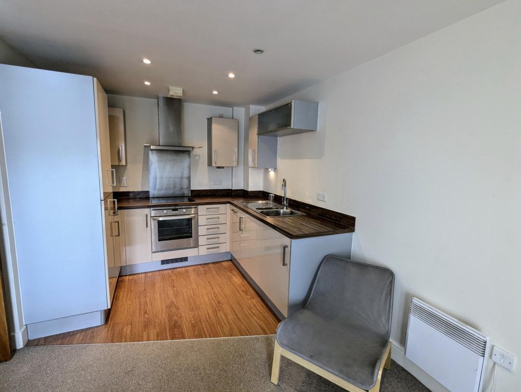 Apartment in Trawler Road, Waterfront - View 4