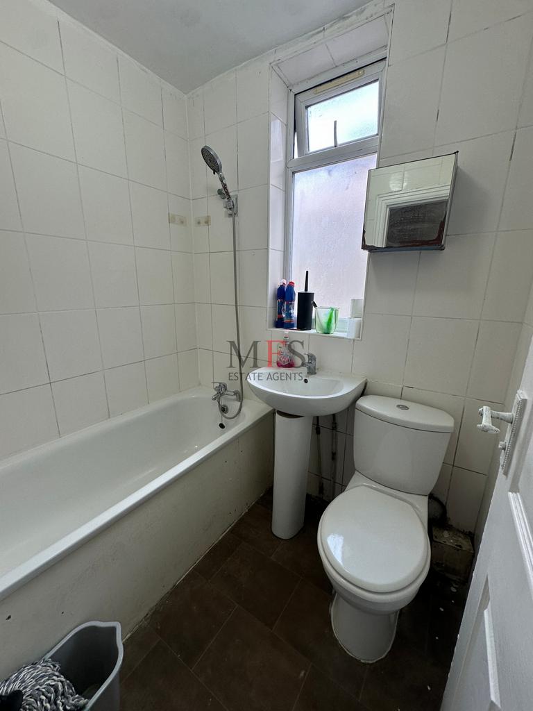 Apartment in London - View 2