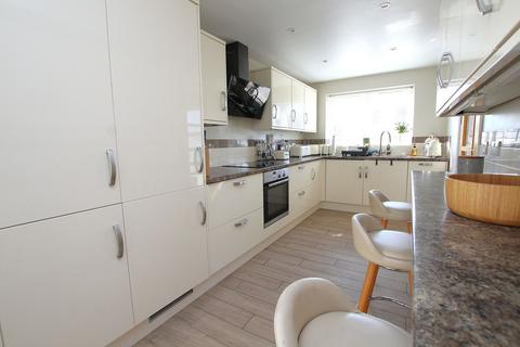 3 bedroom detached house for sale, Fernside Road, Poole, BH15