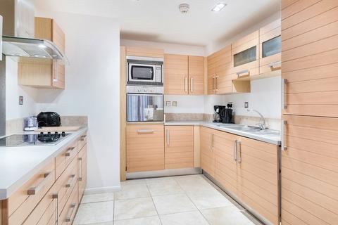 2 bedroom apartment to rent, City Tower, 3 Limeharbour, E14